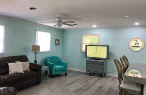 Long Beach House | TWO SALTY DOGS - Oak Island, NC