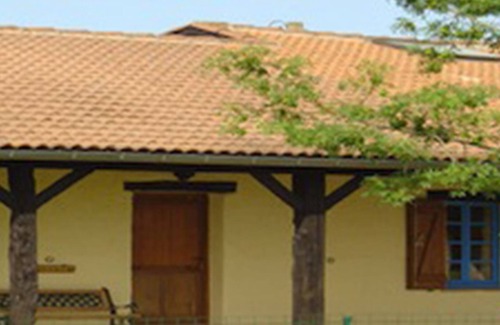 Villefranche House | Two self-catering apartment with pool, Pyrénées views and many amenities