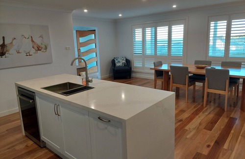 Dee Why House | Two storey beach home on Dee Why Headland.n* NYE Fireworks Location *