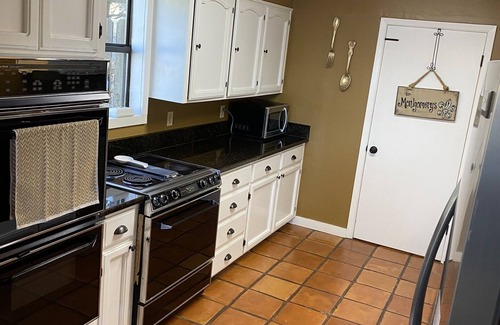 Jonesboro House | Two-story boathouse, golf cart, hot tub, kayaks, paddle boards, fishing lights!