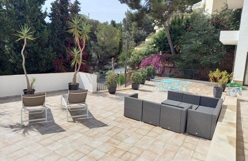 Illetas House | Two-story house of 230m2 with private terrace of 130m2.