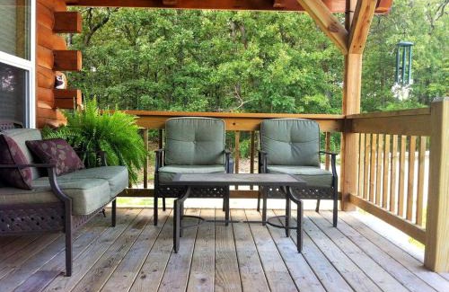 Steelville House | Two-Story Log Cabin Rental with a Hot Tub near Upper Meramec River, Missouri