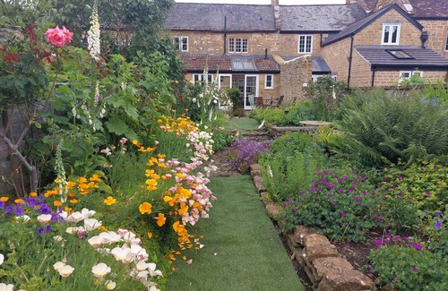 Montacute Cottage | Two Towers Cottage
