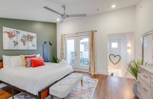 Hillsboro West End Apartment | Two Townhomes – Rooftop Patios – Hillsboro Village