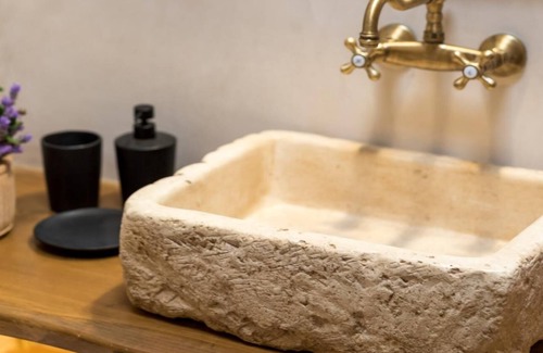 Chamezi Apartment | ~Two ~Traditional Cretan Houses near Richtis Gorge