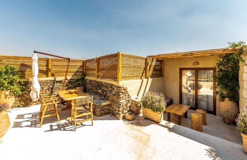 Chamezi Apartment | Two Traditional Cretan Houses Near Richtis Gorge