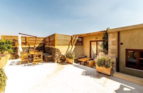 Chamezi Apartment | Two Traditional Cretan Houses Near Richtis Gorge