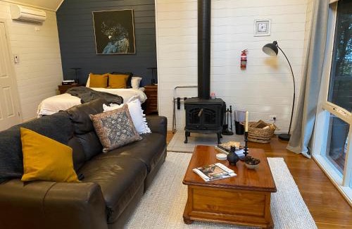 Yarra Glen Bed & Breakfast | Two Truffles Cottage Accommodation