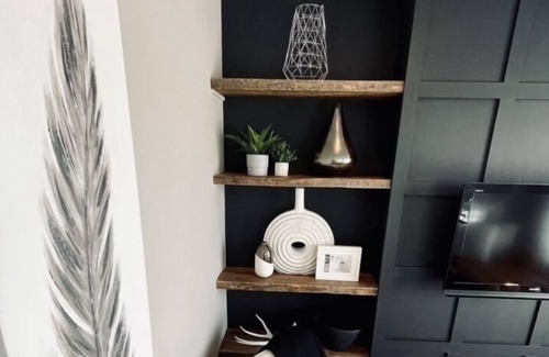 Lethbridge House | Two Two One