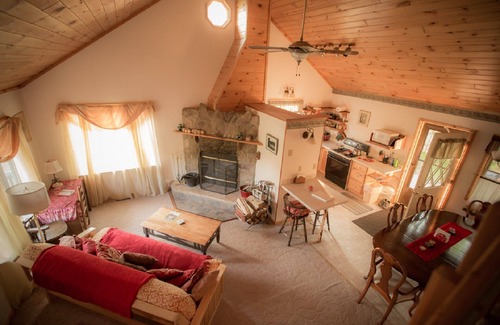 Finlayson House | Two Unique Houses for Family Reunions and Large Group Events!