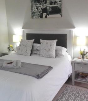 Die Boord Apartment | Two Vines Romantic Guest Studio