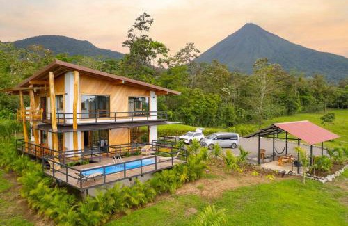 La Fortuna Villa | Two Volcanoes Villa Fortuna