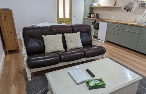 Armidale Apartment | Twodogfolly at Creeklands