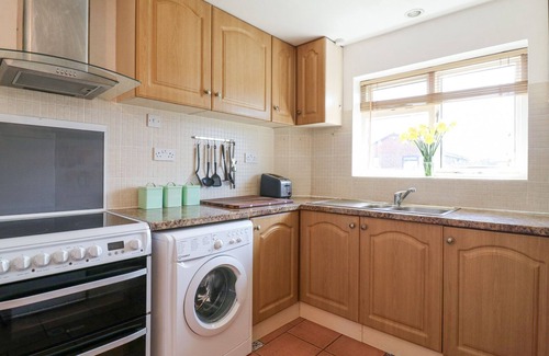 Warden House | TWYNHOLM, pet friendly, character holiday cottage in Warden