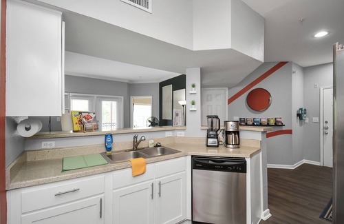 South Main Apartment | Tx Home Group - Medical Center