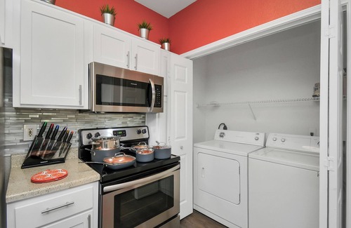 South Main Apartment | Tx Home Group - Medical Center