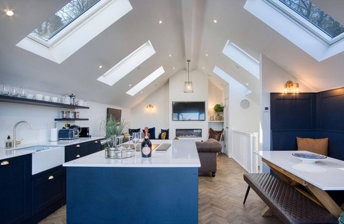 Oxwich Cottage | Ty Alice - 3 Bedroom Cottage - Bayview Oxwich