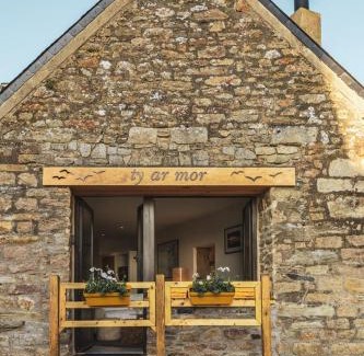 Saint-Michel-en-Greve House | Ty Ar Mor maison de la mer, à 40 m de la plage