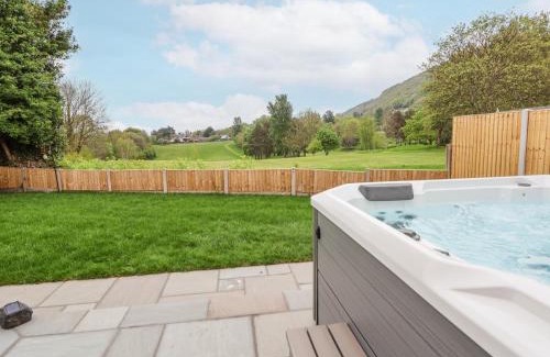 Meliden House | Ty Blodau