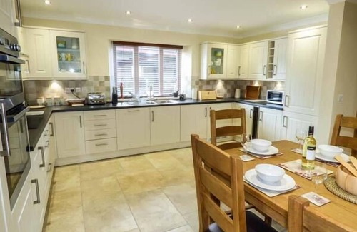 Graigfechan Cottage | TY BUDDUG, family friendly, luxury holiday cottage in Llandegla