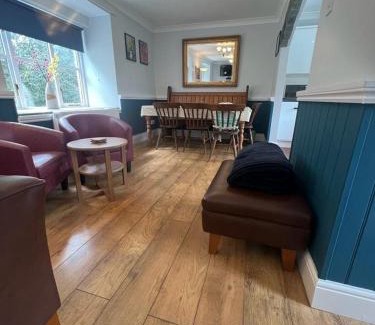 New Quay House | Ty Canol - Family Friendly Peaceful Cottage