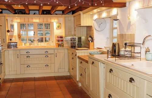St George Cottage | TY CROES, pet friendly, with open fire in Bodelwyddan