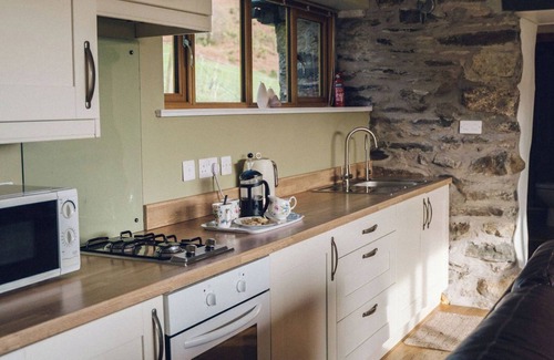 Beddgelert Cottage | Ty Felin: Cosy Underfloor Heated 17th Century Mill