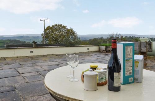 Usk House | Ty Ffair Mai Annexe