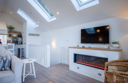 Oxwich Cottage | Ty Florence - 3 Bedroom Cottage - Bayview Oxwich