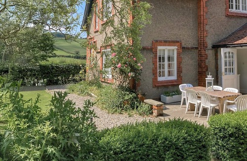 Nannerch Cottage | Tyn Y Coed is the perfect countryside getaway for the whole family.