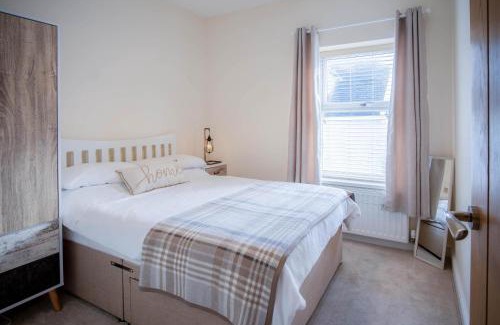 Tenby House | Ty George - 3 Bedroom Cottage - Tenby