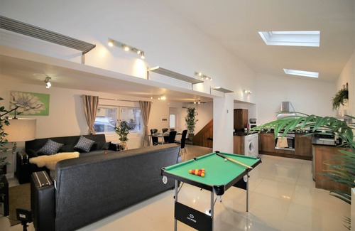 Plasnewydd House | Ty Glas Mews (2 beds)
