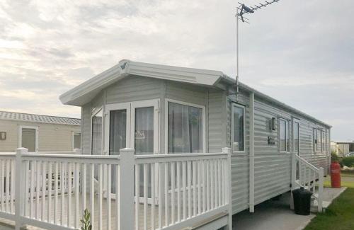 St George Resort | Ty Gwyn Park