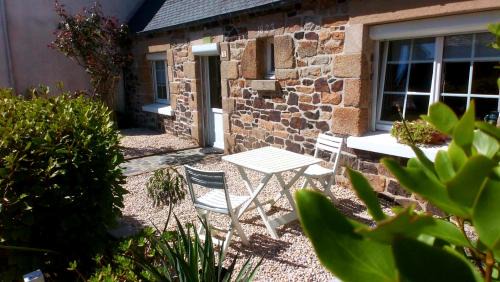 Plougasnou House | Ty Jeanne, le charme de la pierre au coeur du village