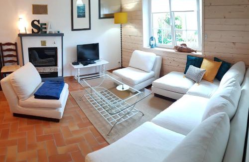 Plougasnou House | Ty Jeanne, le charme de la pierre au coeur du village