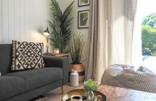 Tan-y-groes House | Ty Machlud Tresaith
