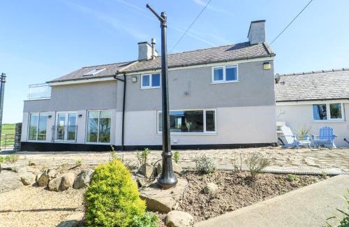 Llanfaethlu House | Ty Mawr