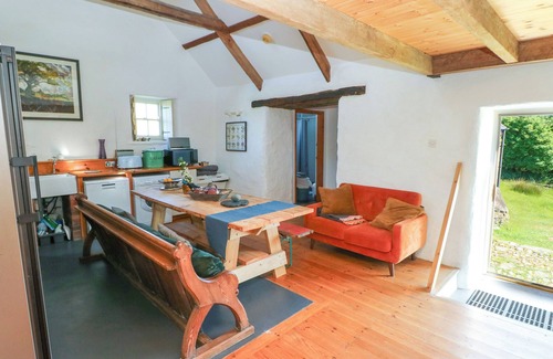 Newport Cottage | Ty Mellen