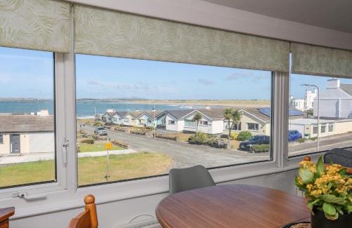 Rhosneigr House | Ty Melyn
