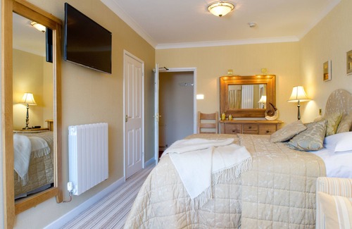 Brynrefail House | Ty'n Rhos Country House