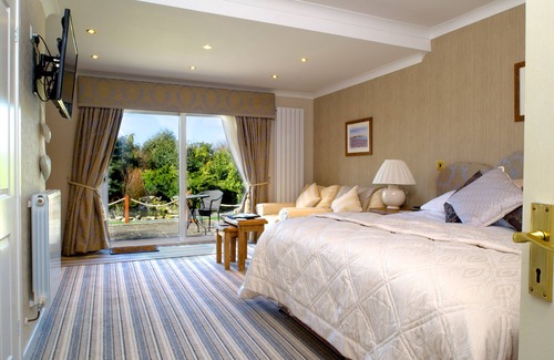 Brynrefail House | Ty'n Rhos Country House