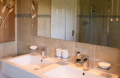 Brynrefail House | Ty'n Rhos Country House