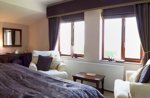 Brynrefail House | Ty'n Rhos Country House