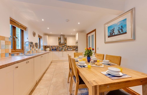 Tan-y-groes House | Ty Nant - Four Bedroom House, Sleeps 8