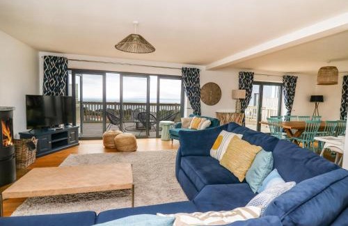 New Quay House | Ty Ni