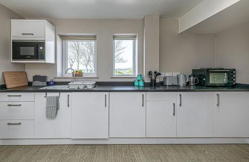 Bont Newydd House | Ty Ogwen