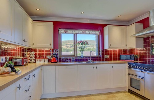 Cwrt House | Ty Talcen in Machynlleth