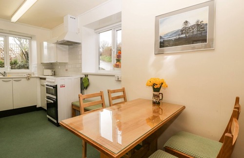 Llanfihangel Tal-y-llyn House | TY TWMP/TUMP COTTAGE, with a garden in Tal-Y-Bont-On-Usk
