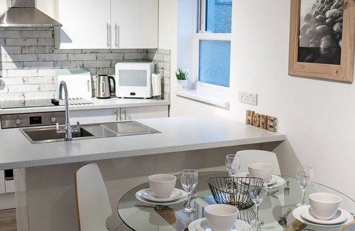 Pembroke Dock Cottage | TY WENDY, country holiday cottage in Pembroke Dock