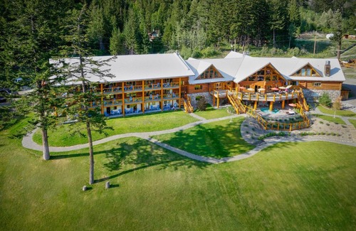Gold Bridge Resort | Tyax Lodge & Heliskiing